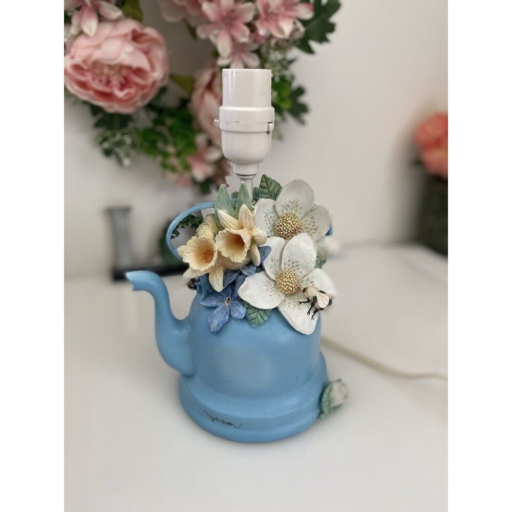 Vintage‎ Marjolein Bastin Blue Tea Pot Table Lamp Bumble Bees Flowers Daffodils